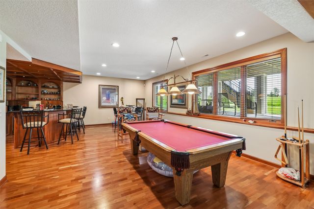 1125 Glen Oaks Drive, West Des Moines, IA 50266