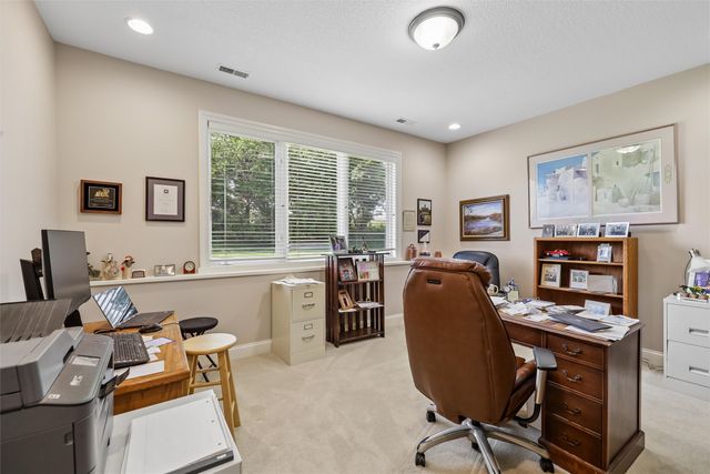 1125 Glen Oaks Drive, West Des Moines, IA 50266