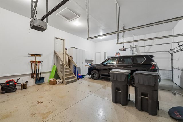 1125 Glen Oaks Drive, West Des Moines, IA 50266