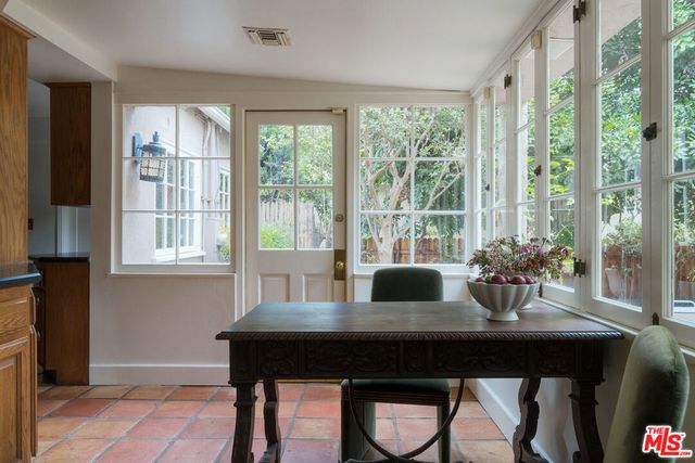 1990 Rose Villa Street, Pasadena, CA 91107