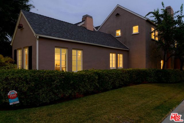 1990 Rose Villa Street, Pasadena, CA 91107