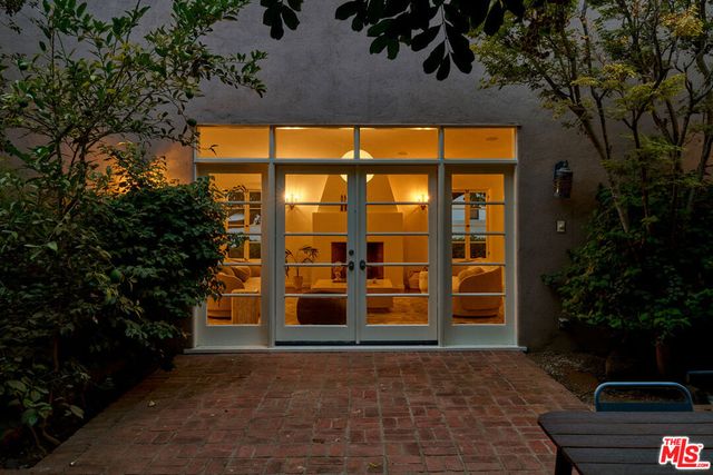 1990 Rose Villa Street, Pasadena, CA 91107
