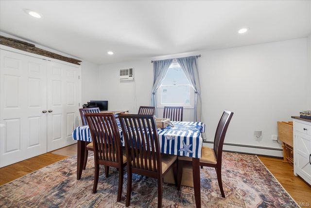 129 Arlyn Drive W, Massapequa, NY 11758