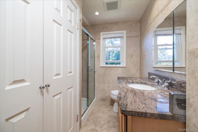 129 Arlyn Drive W, Massapequa, NY 11758
