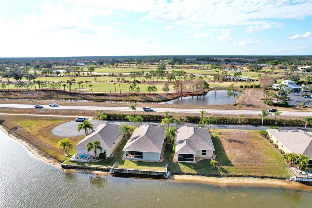 Image 33 of property listing at 12760 SW LAKE SIDE DRIVE, Arcadia, FL 34269