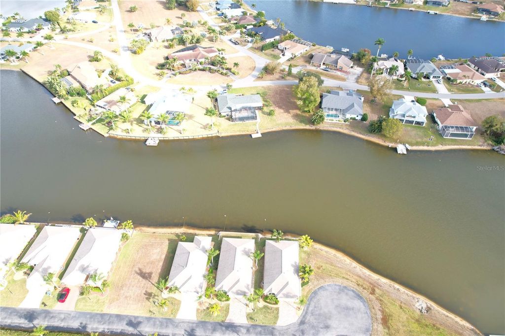 Image 35 of property listing at 12760 SW LAKE SIDE DRIVE, Arcadia, FL 34269