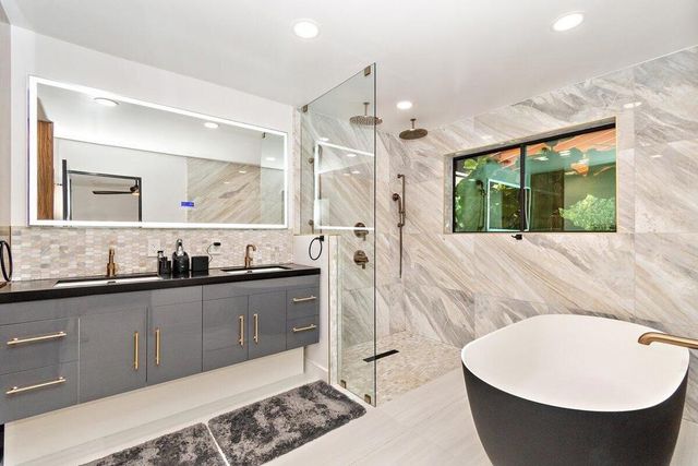 565 W Yorba Road, Palm Springs, CA 92262