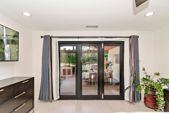 565 W Yorba Road, Palm Springs, CA 92262