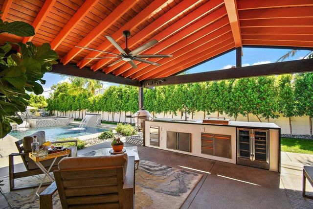 565 W Yorba Road, Palm Springs, CA 92262