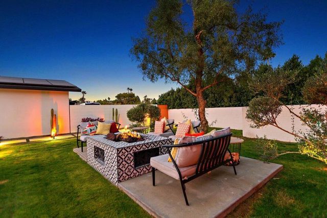 565 W Yorba Road, Palm Springs, CA 92262