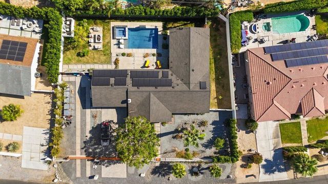 565 W Yorba Road, Palm Springs, CA 92262