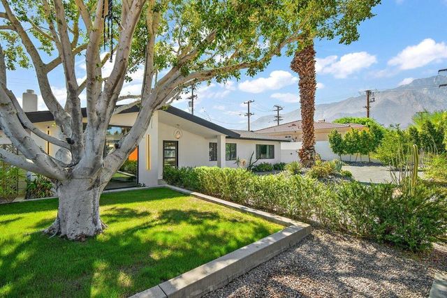 565 W Yorba Road, Palm Springs, CA 92262