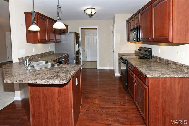 1006 Golden Orchard Drive, O'fallon, MO 63368