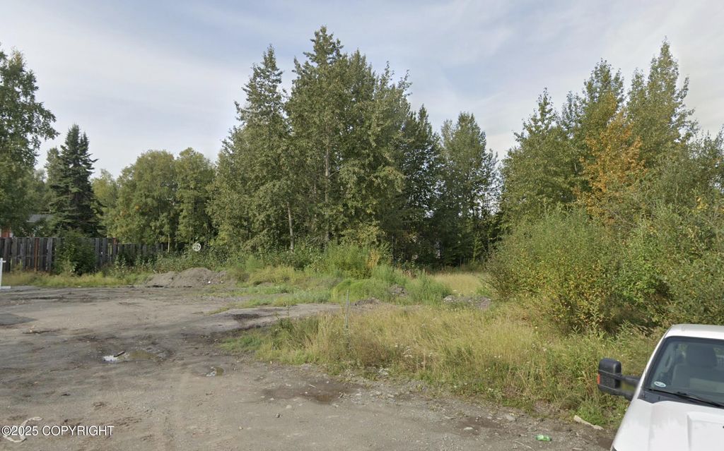 915 E 78th Avenue, Anchorage, AK 99518