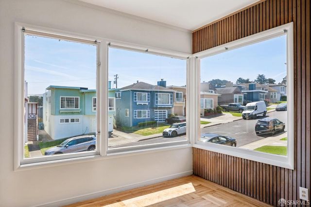 68 Oakmont Drive, Daly City, CA 94015