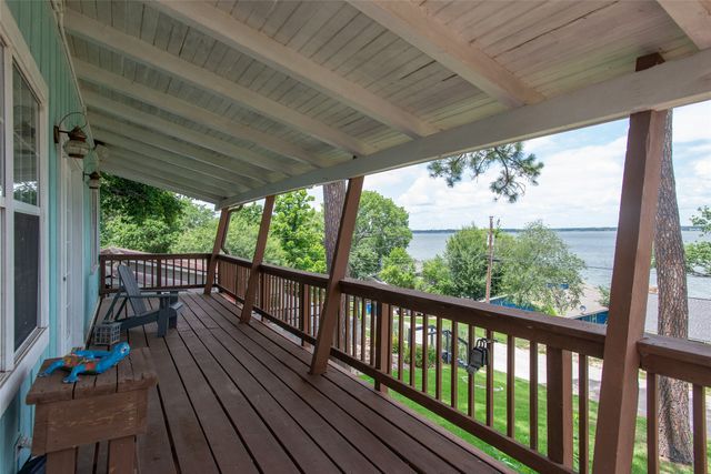 116 Isle Of View Drive, Tool, TX 75143