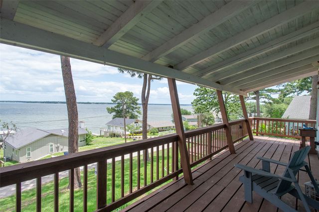 116 Isle Of View Drive, Tool, TX 75143