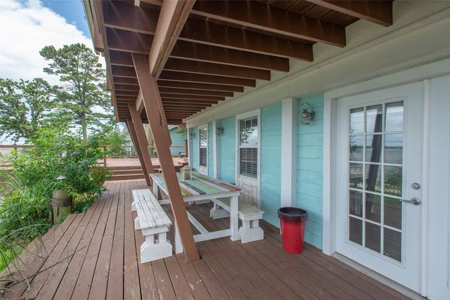 116 Isle Of View Drive, Tool, TX 75143