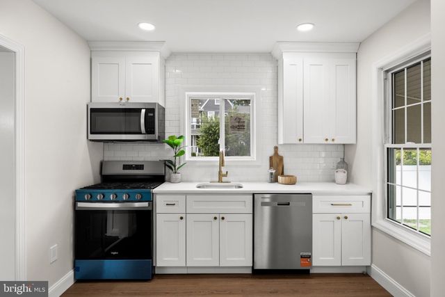 620 CENTRAL AVE, Laurel Springs, NJ 08021