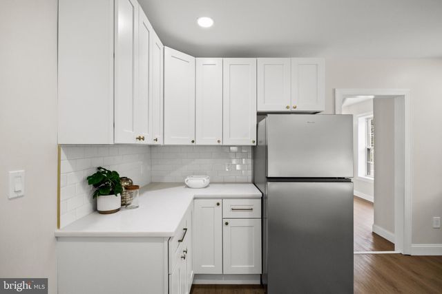 620 CENTRAL AVE, Laurel Springs, NJ 08021