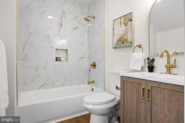 620 CENTRAL AVE, Laurel Springs, NJ 08021