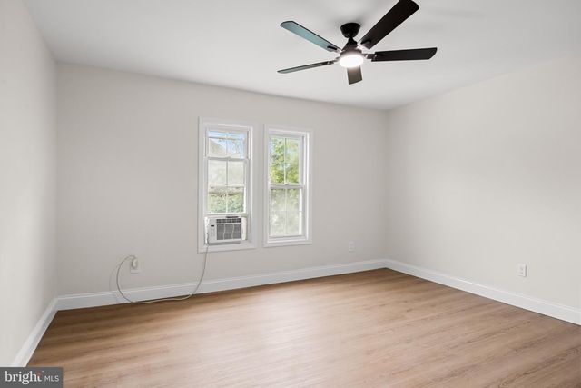620 CENTRAL AVE, Laurel Springs, NJ 08021
