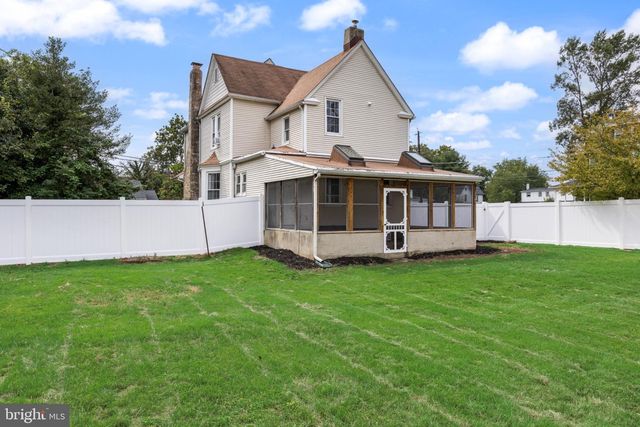 620 CENTRAL AVE, Laurel Springs, NJ 08021