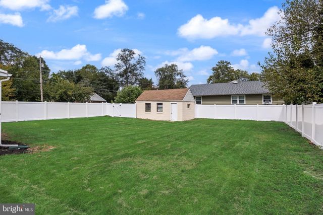 620 CENTRAL AVE, Laurel Springs, NJ 08021