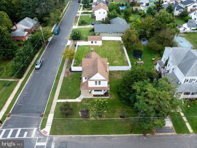 620 CENTRAL AVE, Laurel Springs, NJ 08021