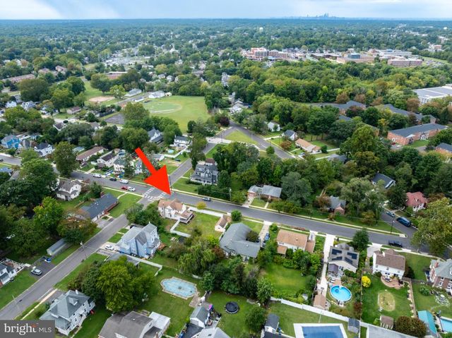 620 CENTRAL AVE, Laurel Springs, NJ 08021