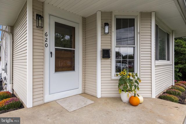 620 CENTRAL AVE, Laurel Springs, NJ 08021