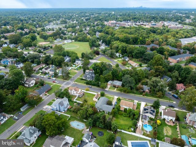 620 CENTRAL AVE, Laurel Springs, NJ 08021