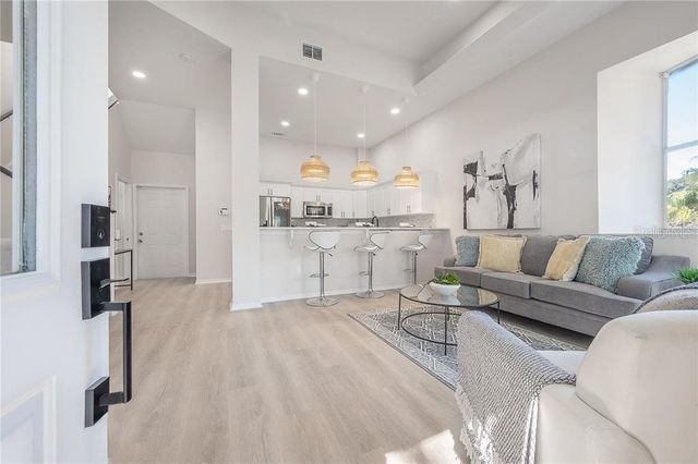 9417 CITRUS GLEN PLACE 9417, Tampa, FL 33618
