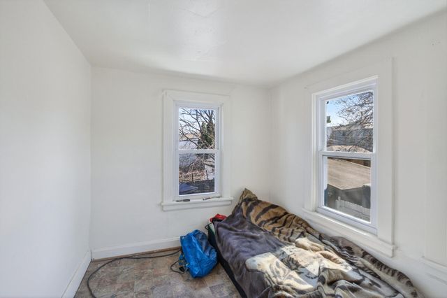 790 Geranium Avenue E, Saint Paul, MN 55106