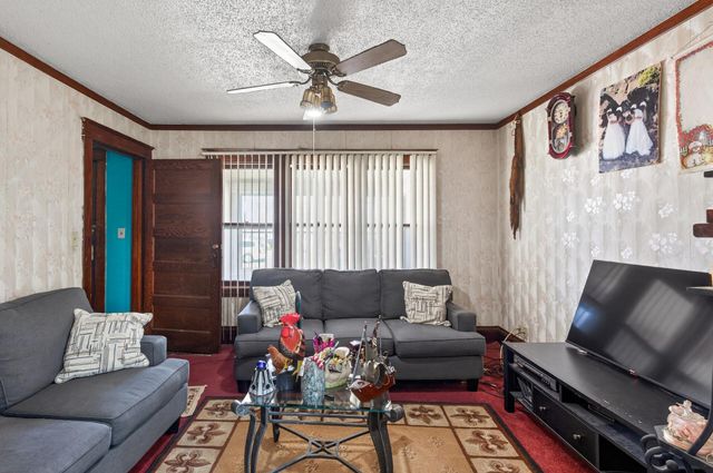 790 Geranium Avenue E, Saint Paul, MN 55106