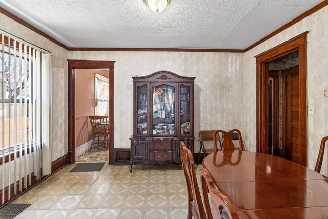 790 Geranium Avenue E, Saint Paul, MN 55106