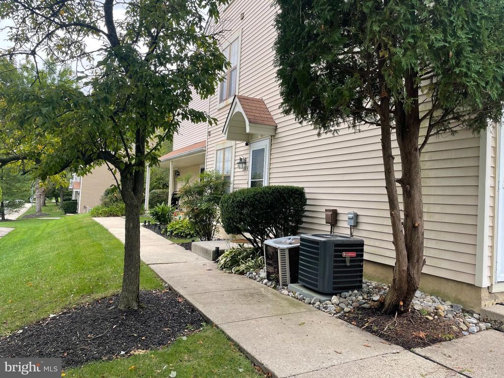 291A EVERLY CT, Mount Laurel, NJ 08054 — photo 2