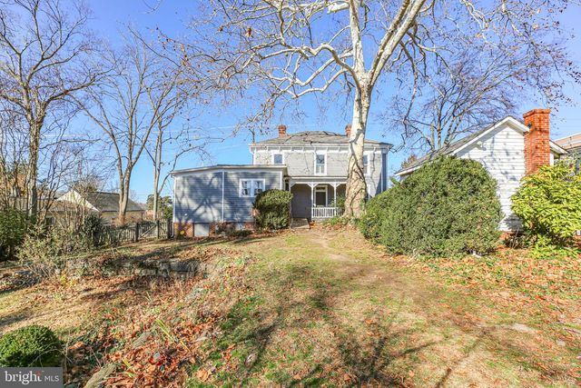 724 WILLIAM ST, Fredericksburg, VA 22401