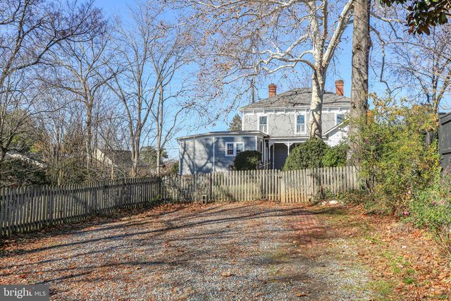 724 WILLIAM ST, Fredericksburg, VA 22401