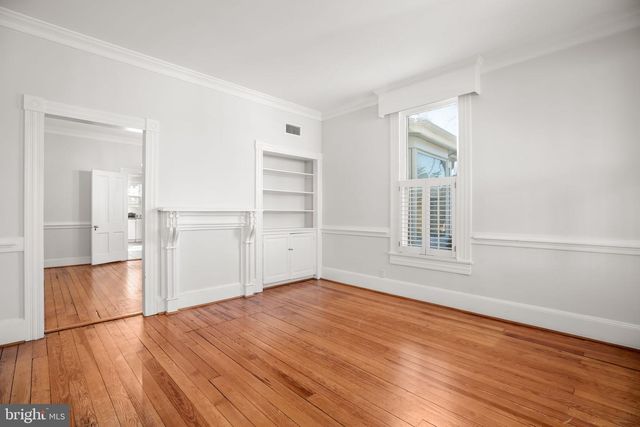 724 WILLIAM ST, Fredericksburg, VA 22401