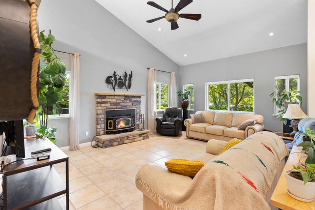 1361 Taylor Rd, Newcastle, CA 95658