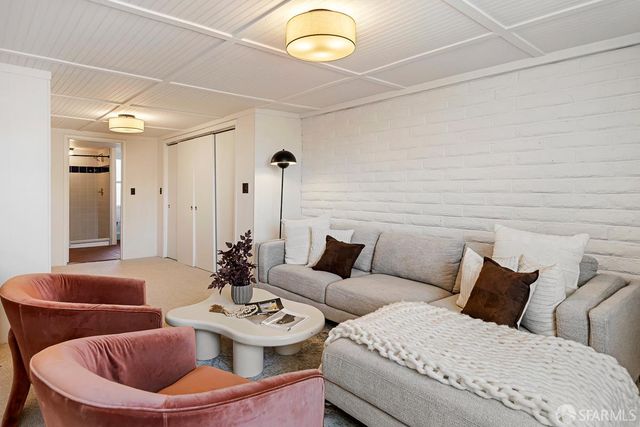 334 Chicago Way, San Francisco, CA 94112