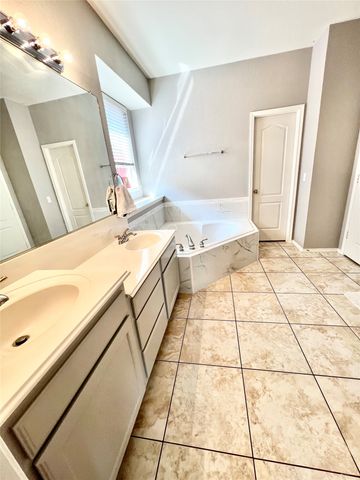 1715 Mapleleaf Falls Drive, Allen, TX 75002