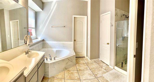 1715 Mapleleaf Falls Drive, Allen, TX 75002