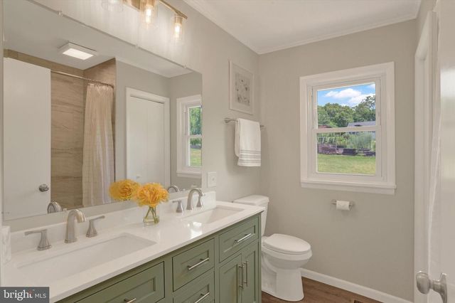 85 VISTA CIR, Etters, PA 17319