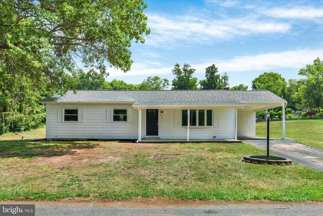 85 VISTA CIR, Etters, PA 17319
