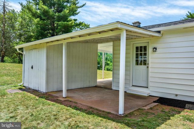 85 VISTA CIR, Etters, PA 17319