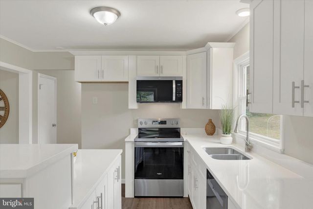 85 VISTA CIR, Etters, PA 17319