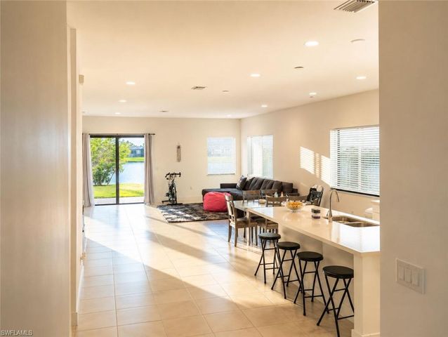 4993 Ofanto LN W, Ave Maria, FL 34142