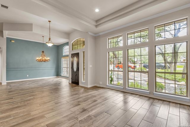 1718 Fox Tree, San Antonio, TX 78248